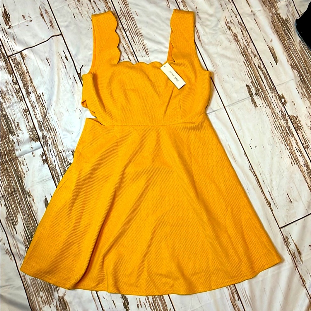 Yellow dress
